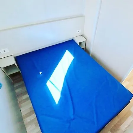Mobilhaz Rusvai 营地 Sukošan